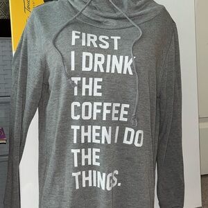 Ladies long sleeve top. Size L.